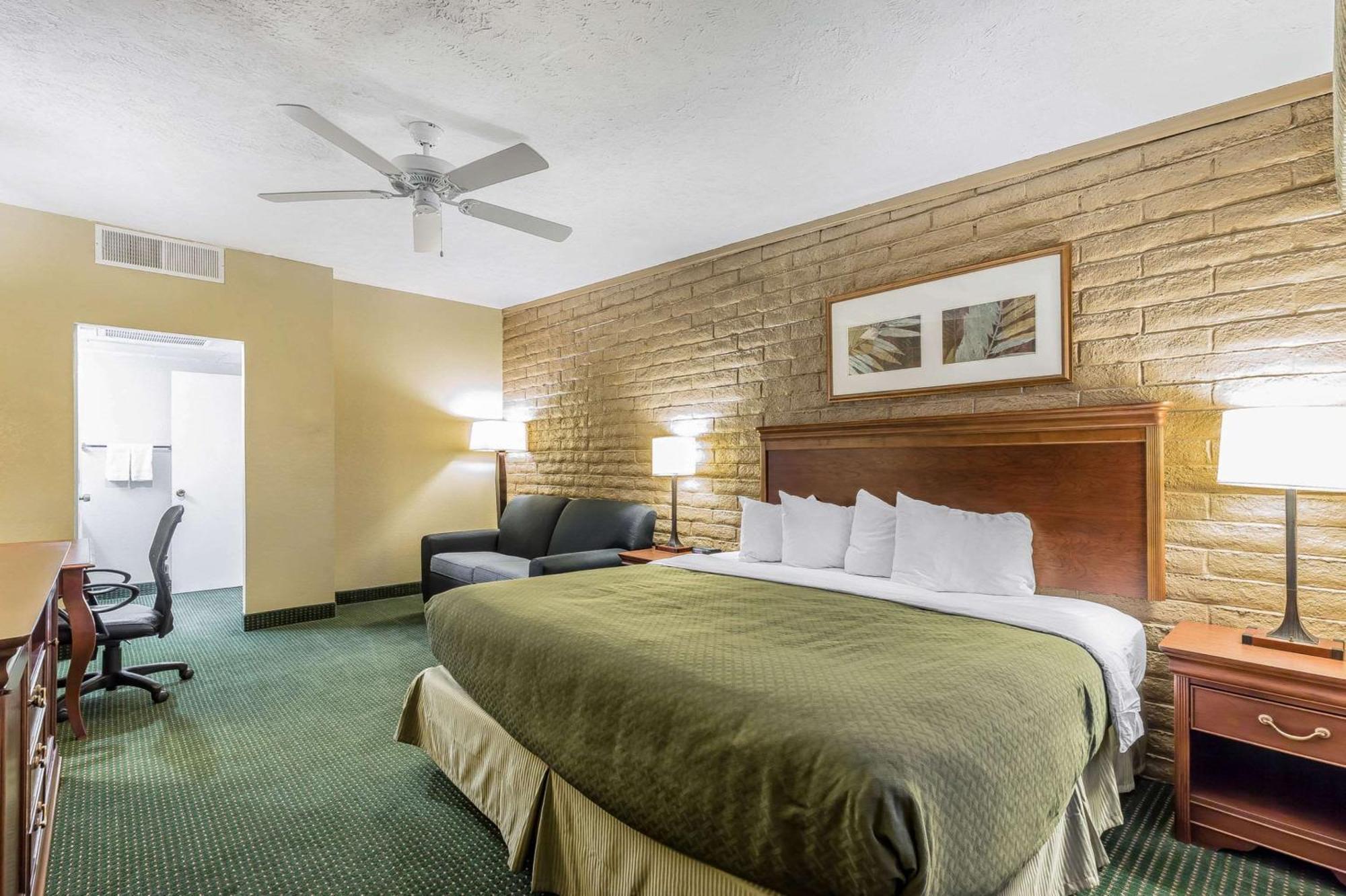 Quality Inn Washington - St George North Exterior photo