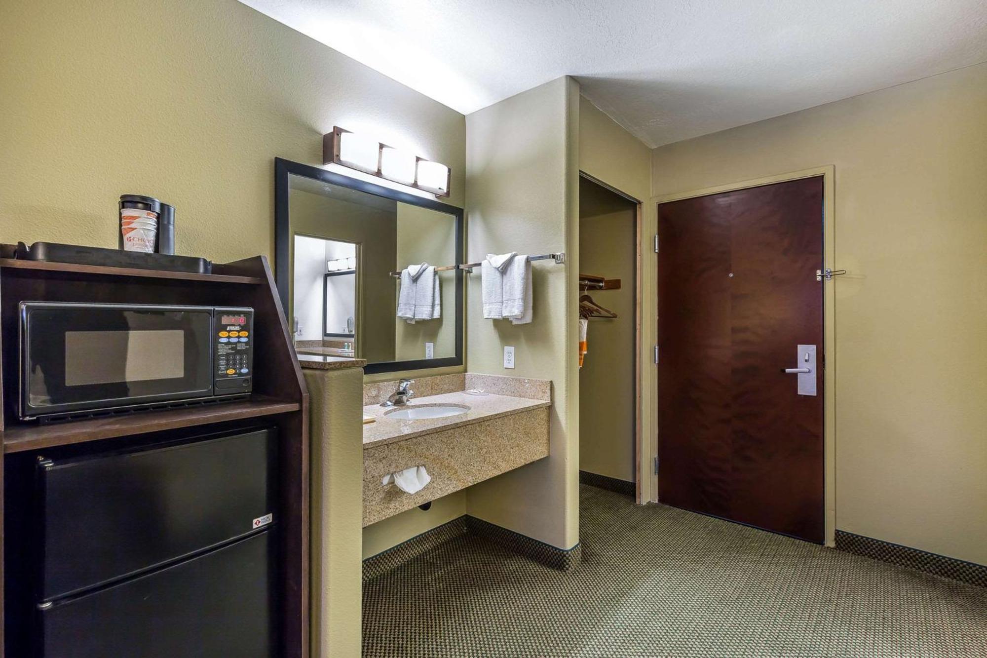 Quality Inn Washington - St George North Exterior photo